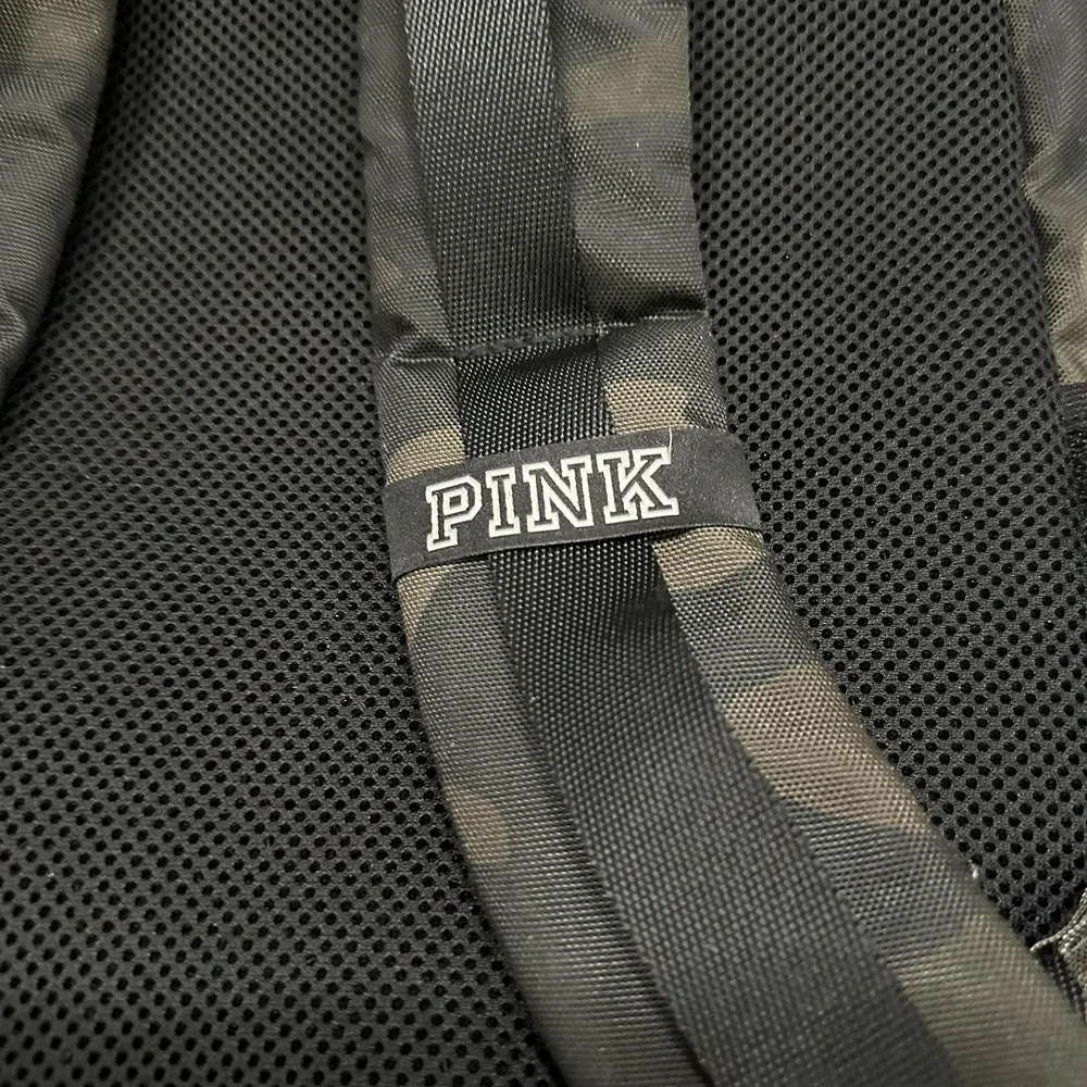 PINK Green Camo 17